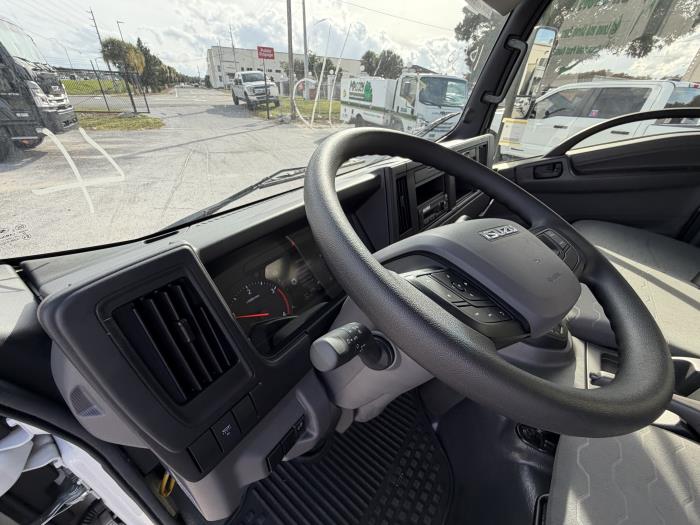 2025 Isuzu NPR-HD-17