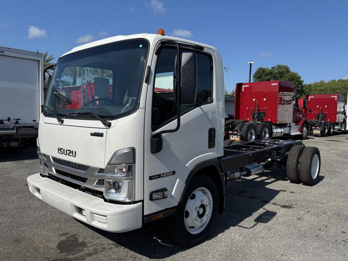 2025 Isuzu NRR-1