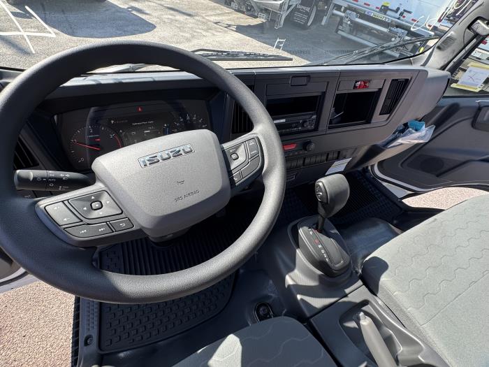 2025 Isuzu NPR-HD-11