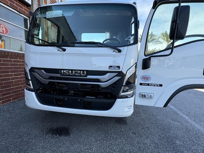 2026 Isuzu NRR-8