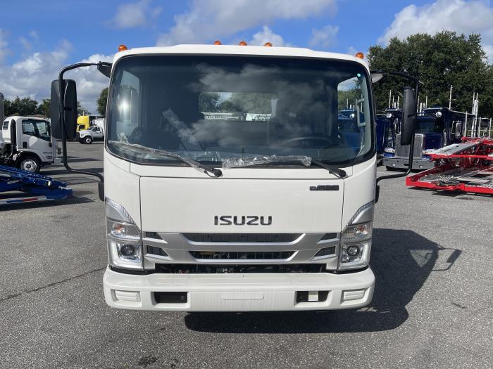 2025 Isuzu NRR-4