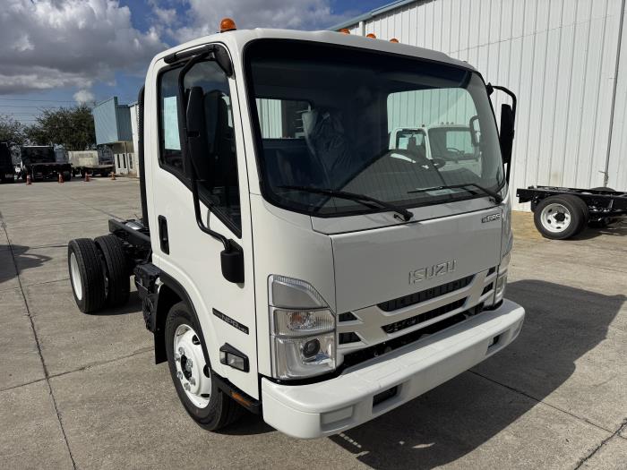 2026 Isuzu NPR-HD-7