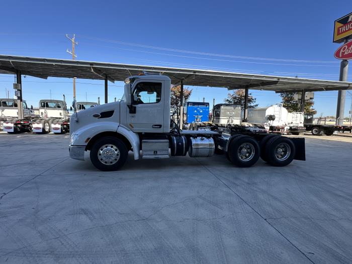 2020 Peterbilt 579-1