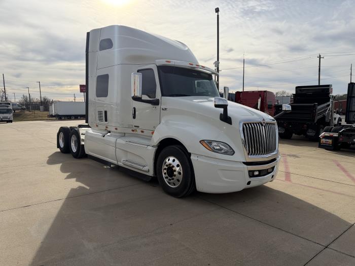 2019 International LT625-6