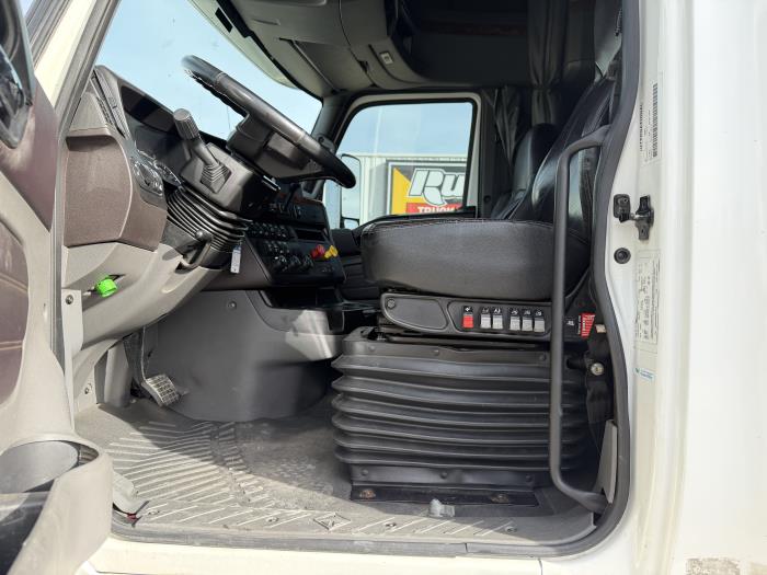 2019 International LT625-10