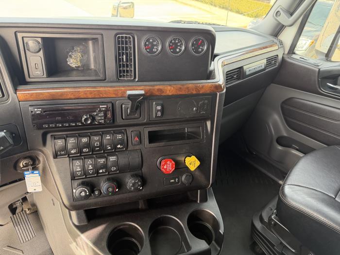 2019 International LT625-12