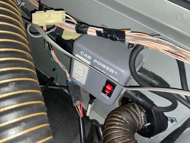 2023 Volvo VNL64T860-25