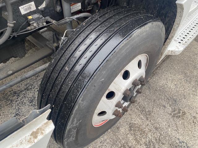 2023 Freightliner Cascadia-11