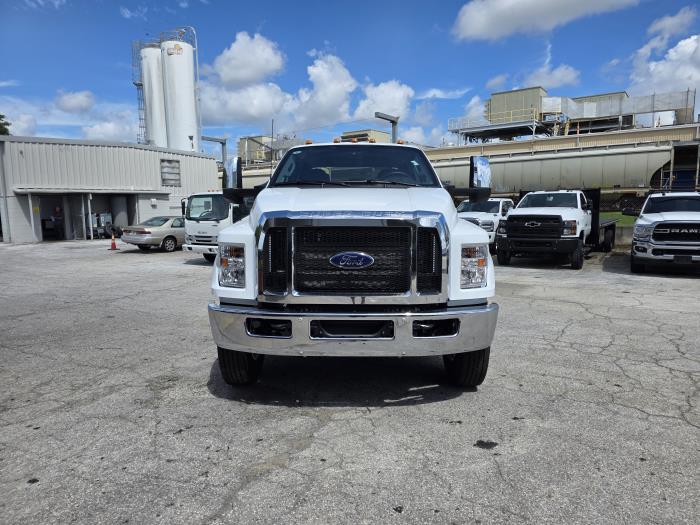 2026 Ford F-750-2