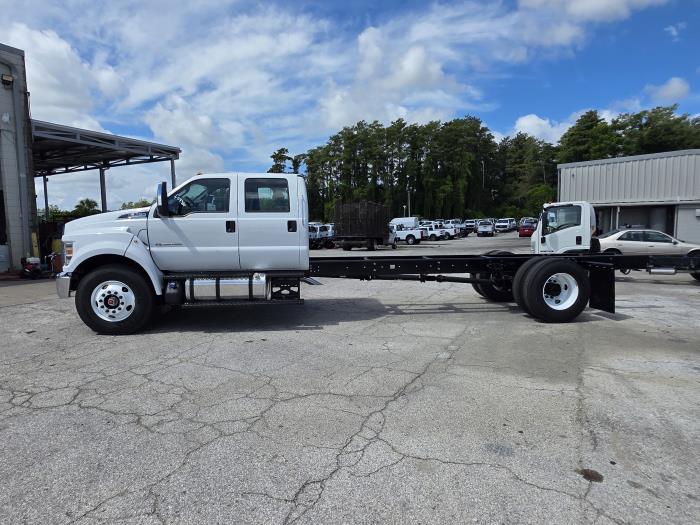2026 Ford F-750-10