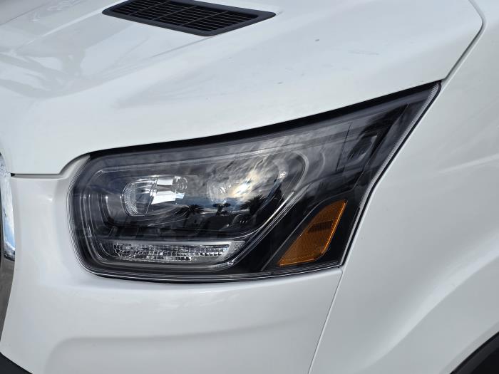 2026 Ford Transit-250-10