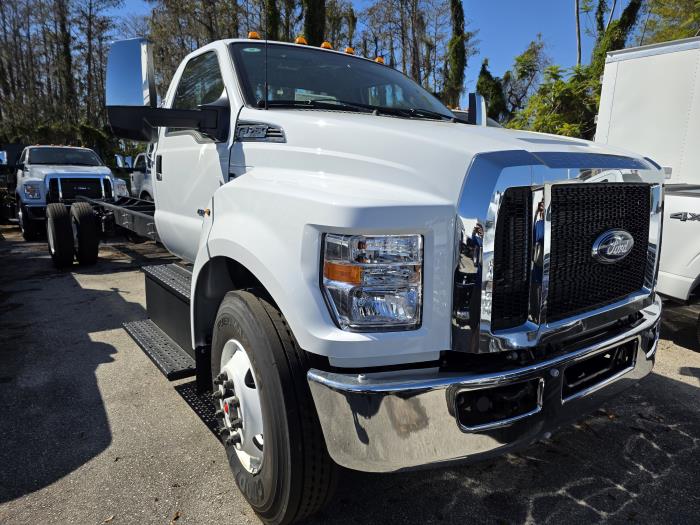 2026 Ford F-750-2