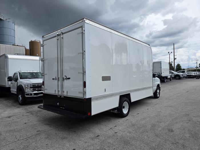 2026 Ford E-450-5