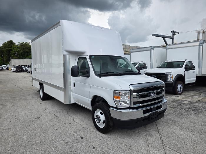 2026 Ford E-450-2
