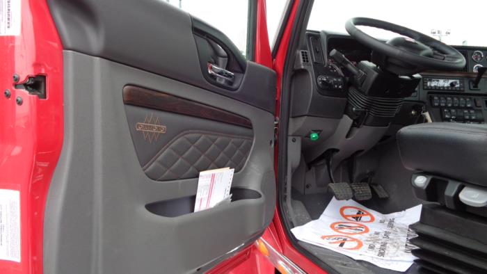 2026 International HX520-9