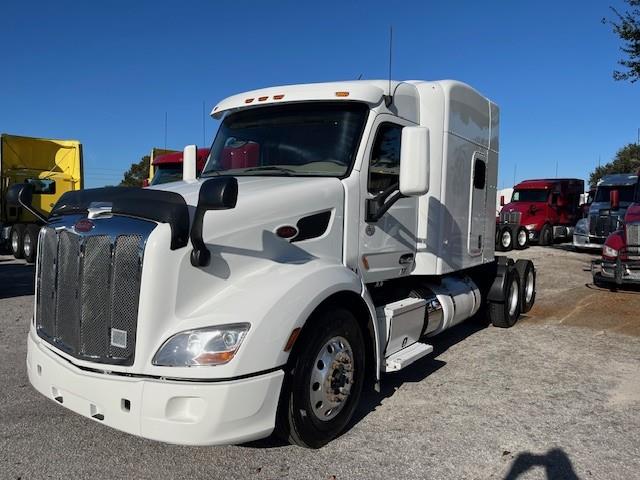 2022 Peterbilt 579-3