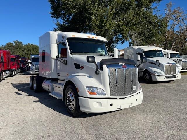 2022 Peterbilt 579-12