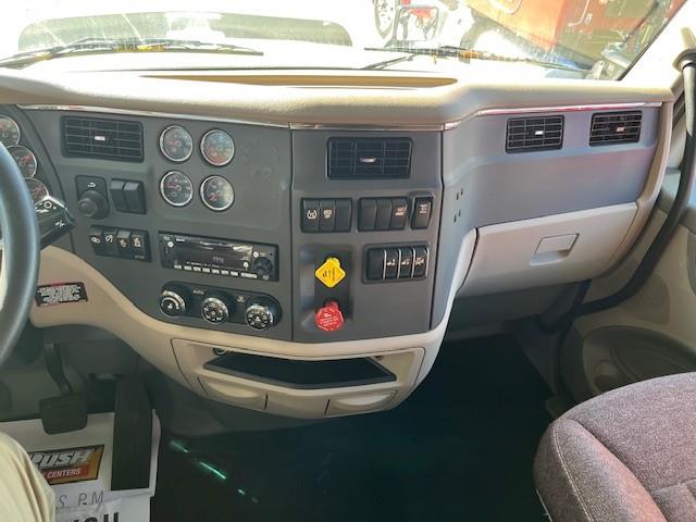 2022 Peterbilt 579-24