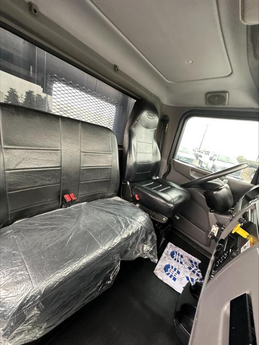 2019 Peterbilt 337-9