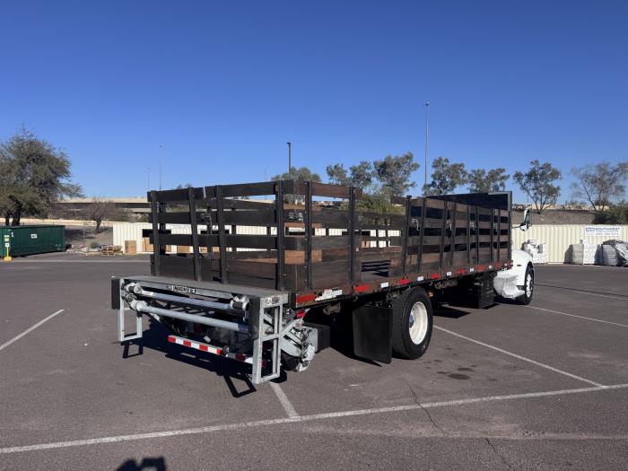 2020 Peterbilt 337-5