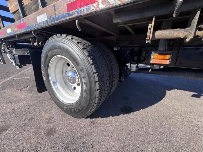 2020 Peterbilt 337-9