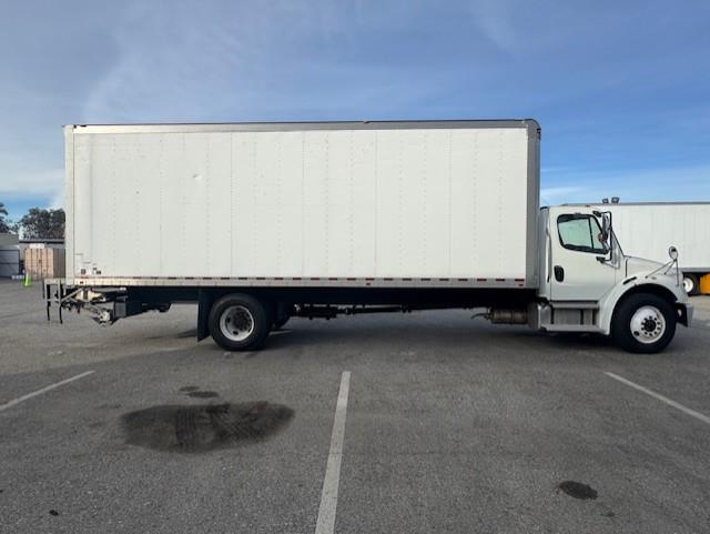 2019 Freightliner Business Class M2 106-3