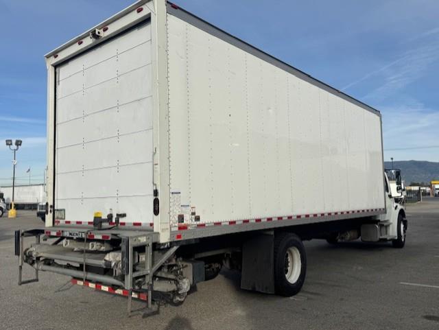 2019 Freightliner Business Class M2 106-5