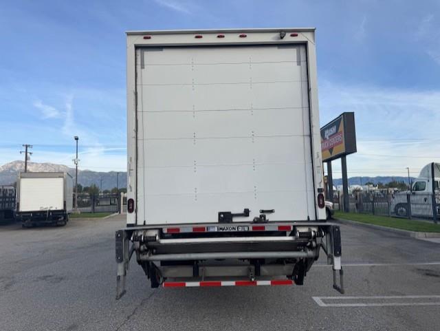 2019 Freightliner Business Class M2 106-6