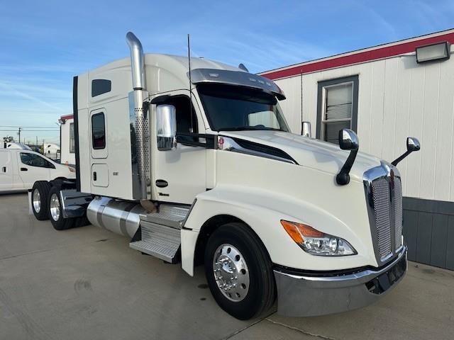 2023 Kenworth T680-2