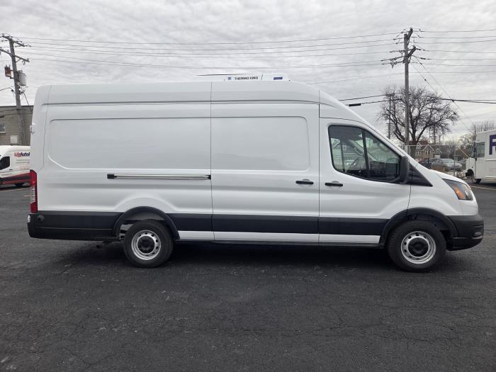 2026 Ford Transit-350-5