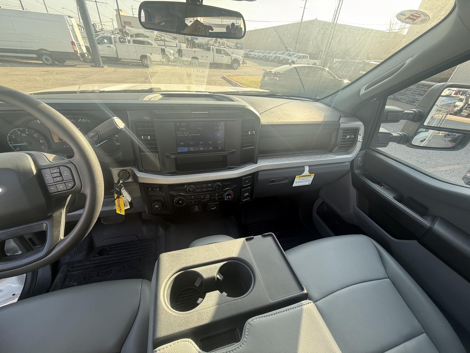 New 2025 Ford F-250 - photo 2