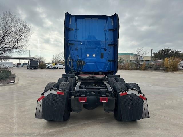 2022 International LT625-6