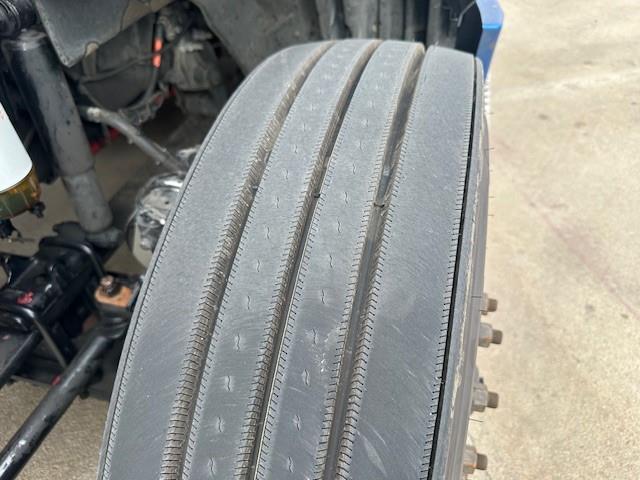 2022 International LT625-17