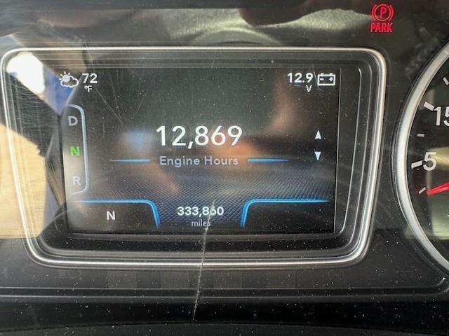 2022 International LT625-38