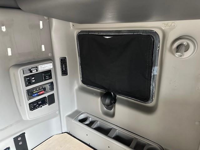 2022 International LT625-51