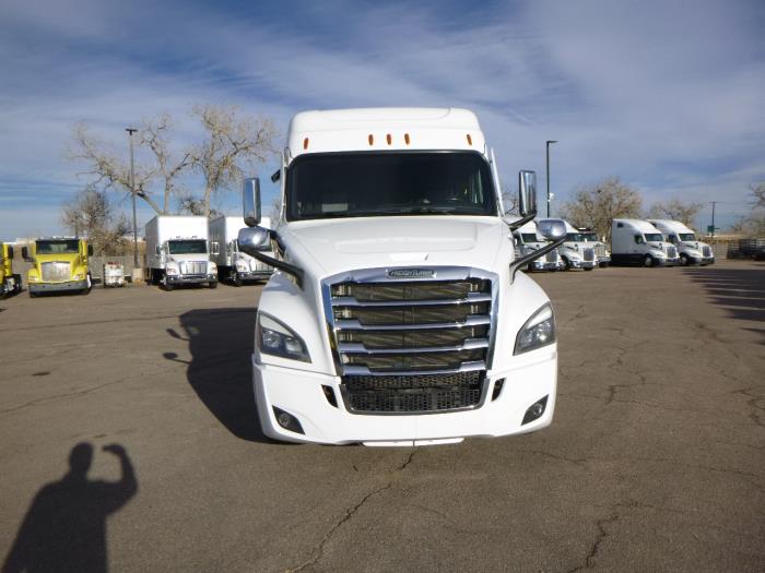 2021 Freightliner Cascadia-2