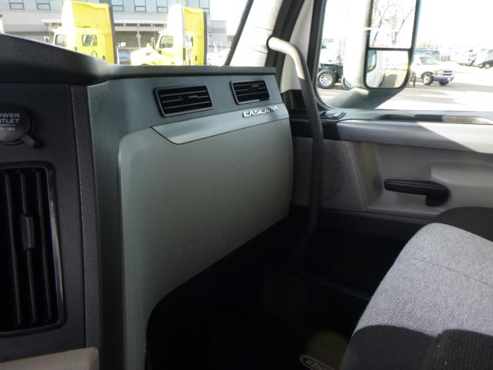 2021 Freightliner Cascadia-17