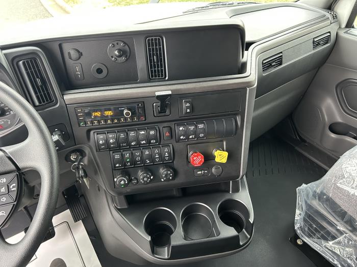 2026 International LT625-17