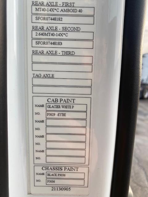 2023 Volvo VNR64T400-31