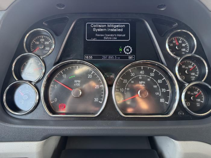 2021 Peterbilt 579-4