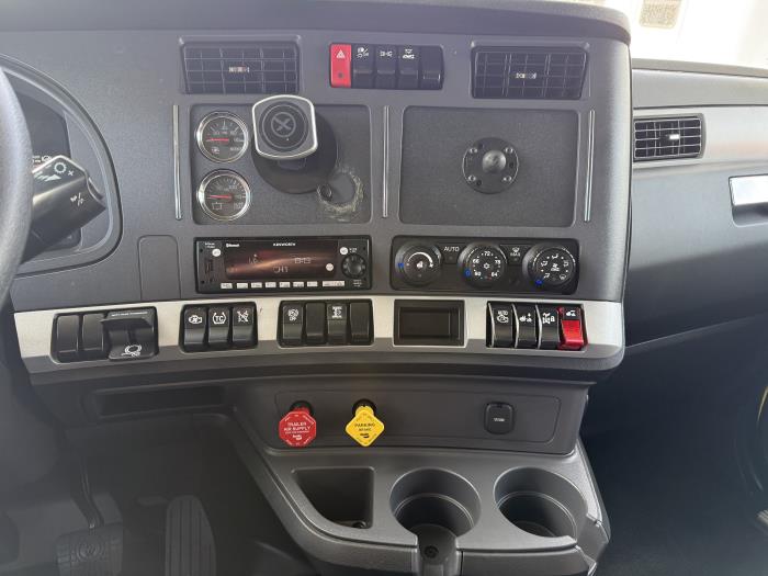2024 Kenworth T680-5
