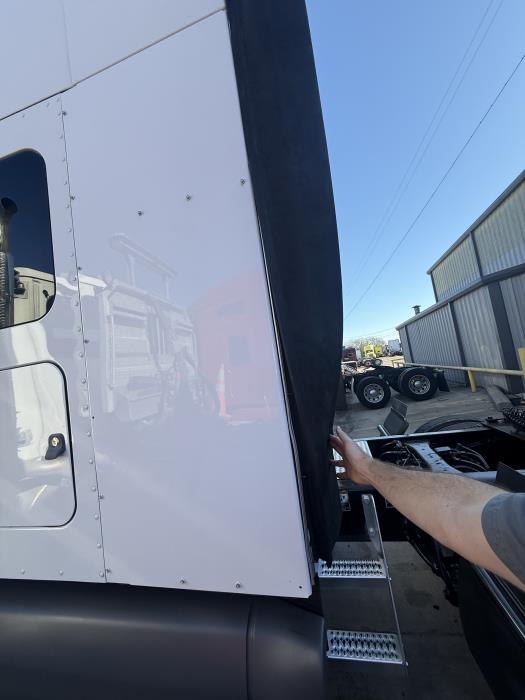 2021 Peterbilt 579-5