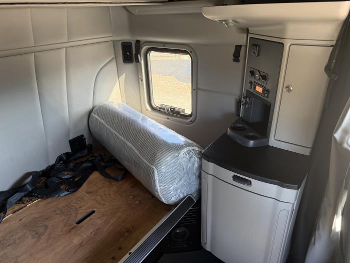 2021 Peterbilt 579-12