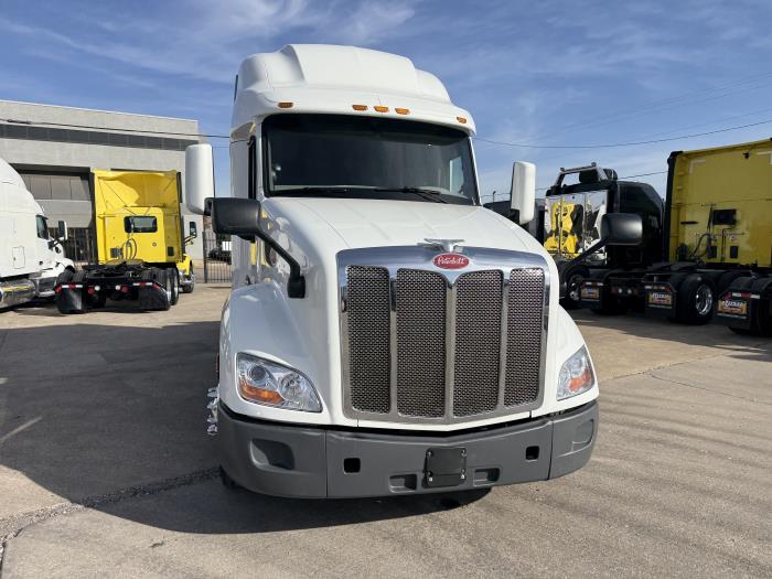 2021 Peterbilt 579-23