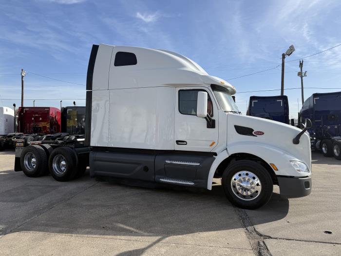 2021 Peterbilt 579-26