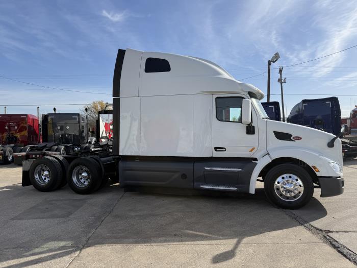 2021 Peterbilt 579-27