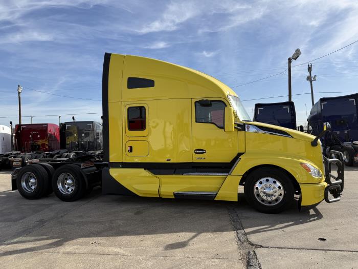 2024 Kenworth T680-25