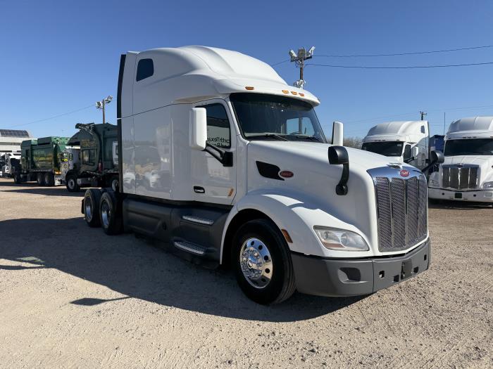 2021 Peterbilt 579-1