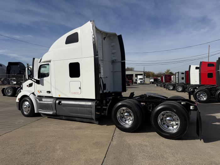 2021 Peterbilt 579-35
