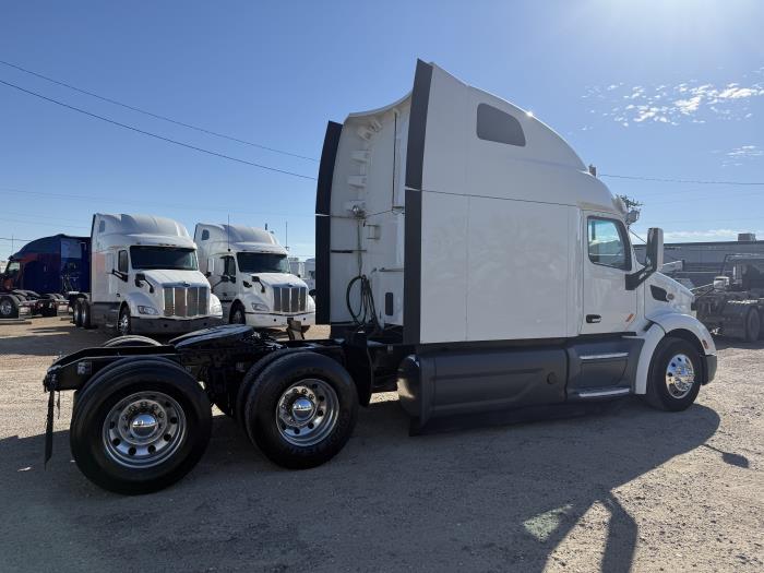 2021 Peterbilt 579-3